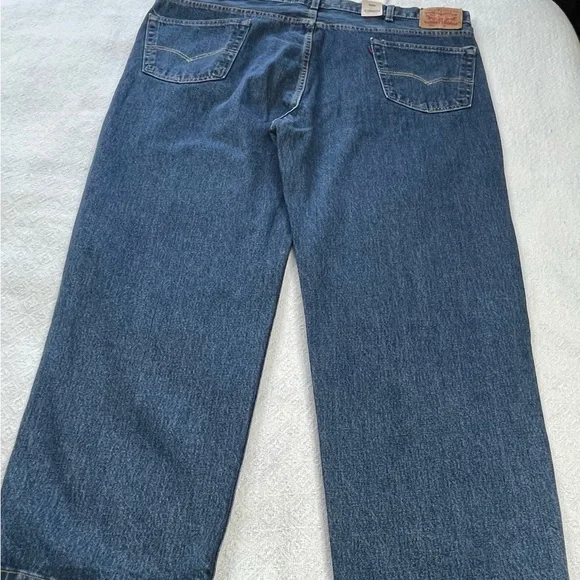 Levi's Relaxed Fit Blue Jeans for Men
Size 48X30 ~ NWT - Picture 11 of 12